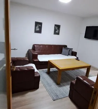 Solaris Apartment *